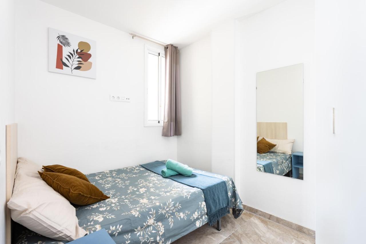 Classbnb - Three Spacious Apartments 150M From The Las Americas Promenade أرونا المظهر الخارجي الصورة