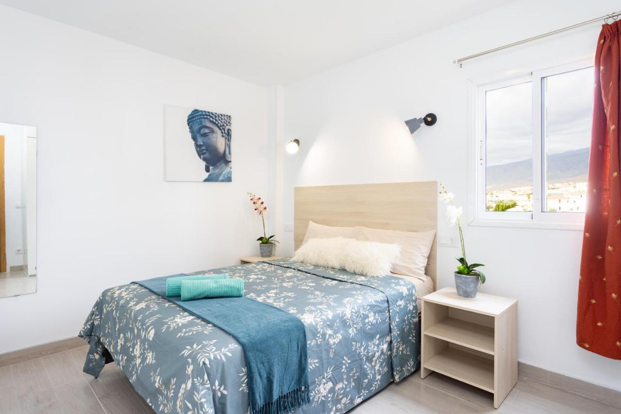 Classbnb - Three Spacious Apartments 150M From The Las Americas Promenade أرونا المظهر الخارجي الصورة