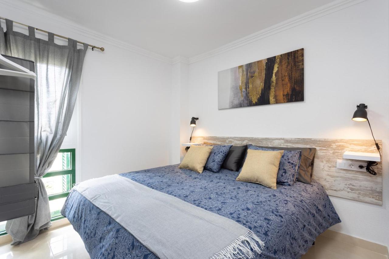 Classbnb - Three Spacious Apartments 150M From The Las Americas Promenade أرونا المظهر الخارجي الصورة