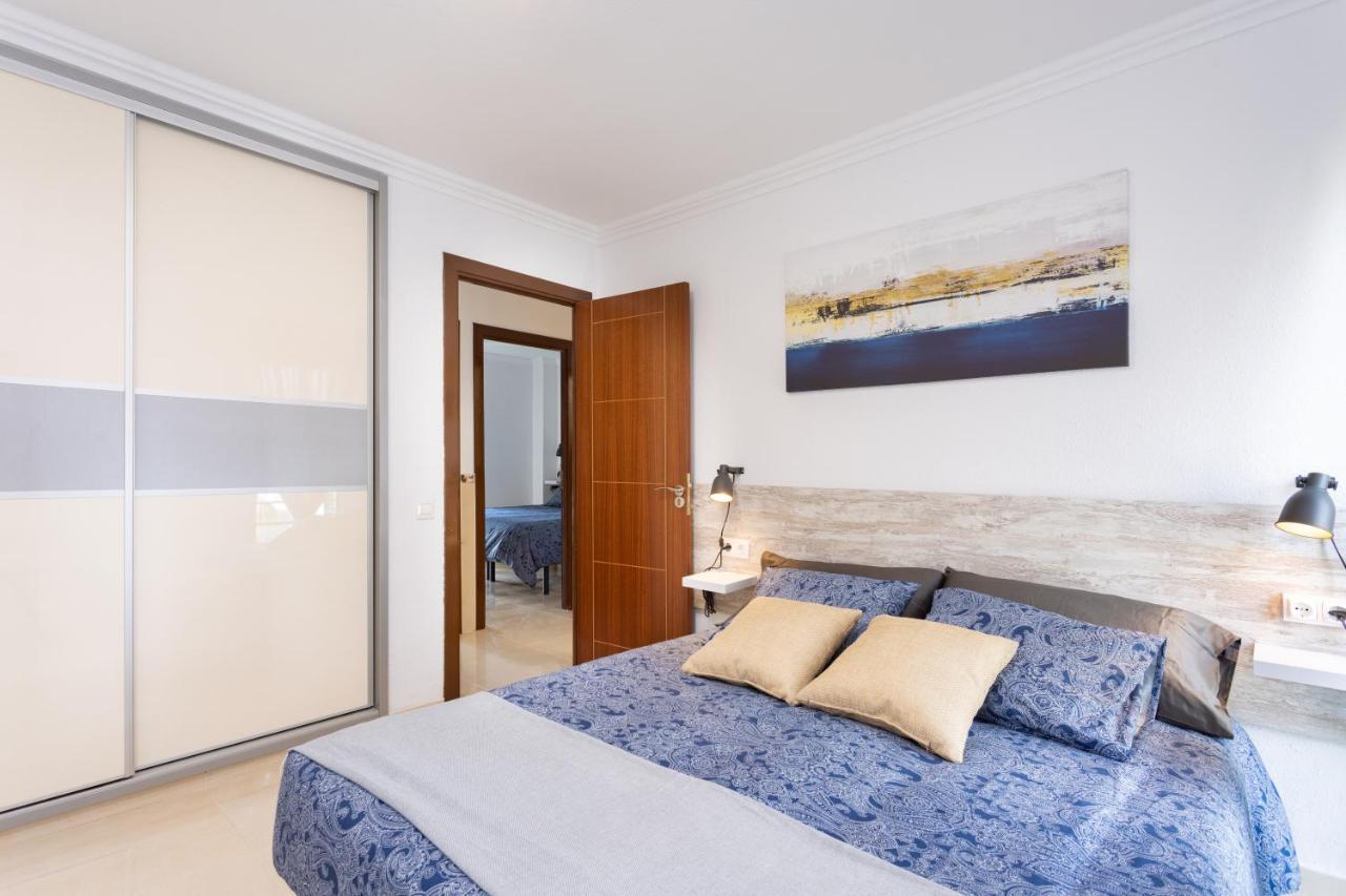Classbnb - Three Spacious Apartments 150M From The Las Americas Promenade أرونا المظهر الخارجي الصورة