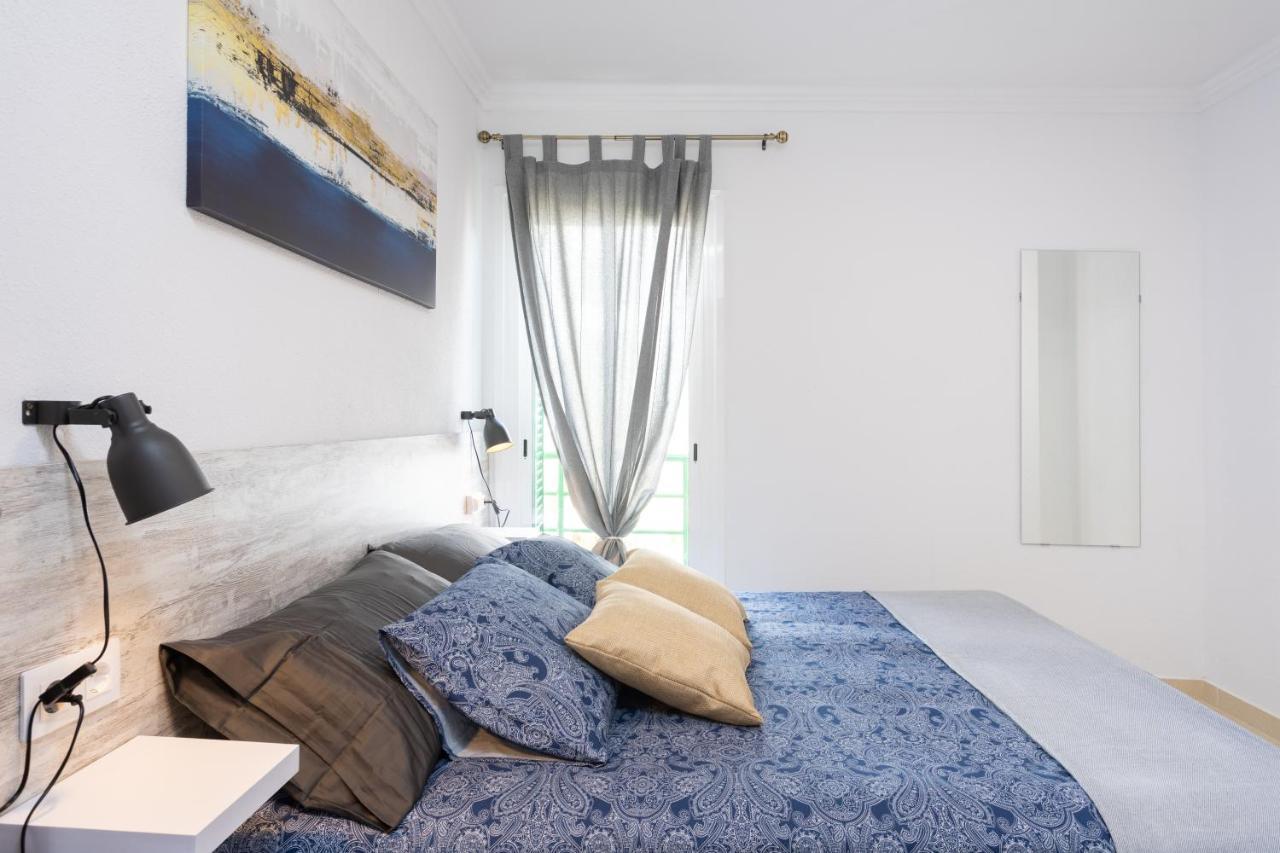 Classbnb - Three Spacious Apartments 150M From The Las Americas Promenade أرونا المظهر الخارجي الصورة