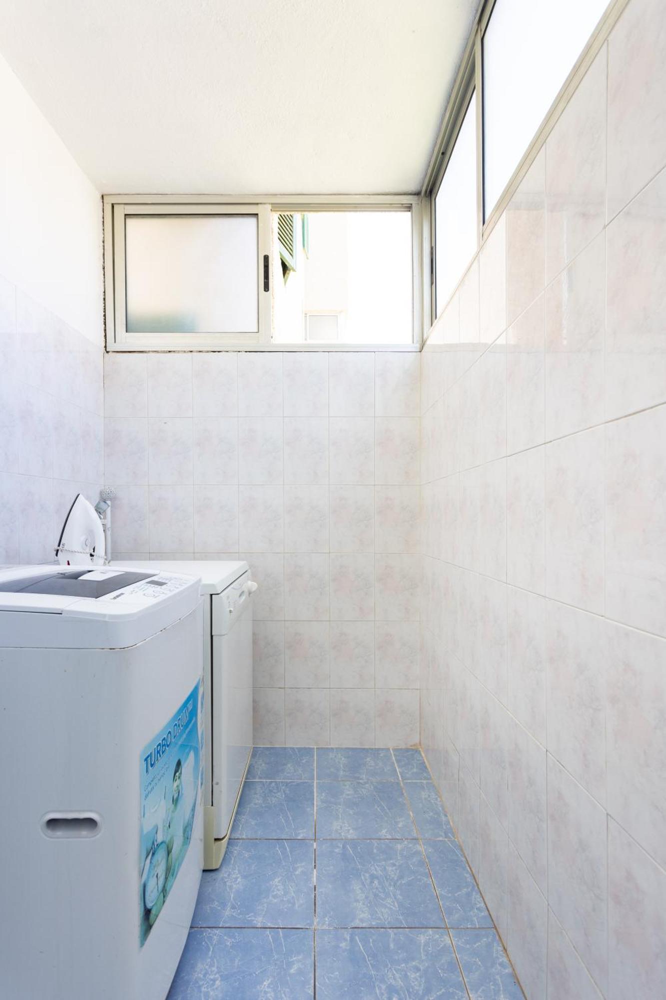 Classbnb - Three Spacious Apartments 150M From The Las Americas Promenade أرونا المظهر الخارجي الصورة