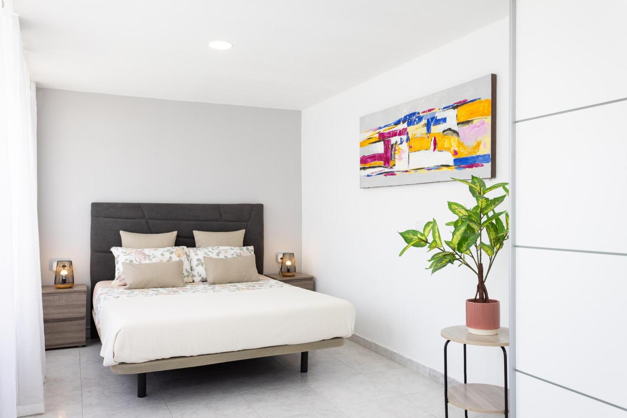 Classbnb - Three Spacious Apartments 150M From The Las Americas Promenade أرونا المظهر الخارجي الصورة